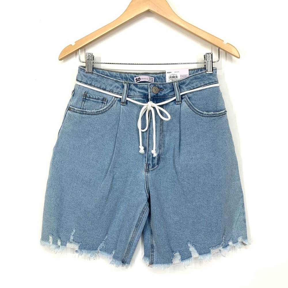 SO Woven Super High Rise Light Wash Jean Bermuda Shorts With String Tie Belt Nwt